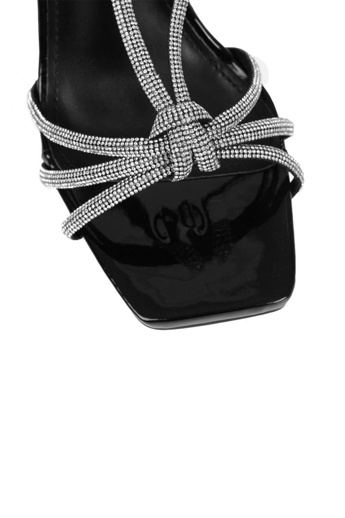 Tacones Negro Charol de brillo Argenté