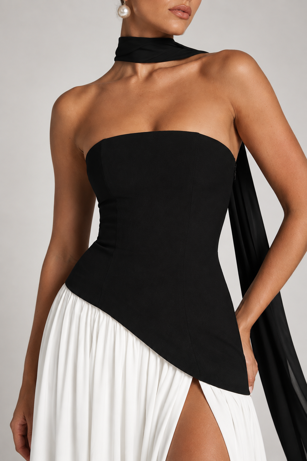 NEITH Maxi Dress - BLACK/WHITE