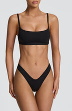 SoftForm Scoop Bralette - Black